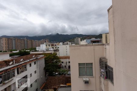 Vista do Quarto 1 de apartamento à venda com 3 quartos, 80m² em Grajaú, Rio de Janeiro