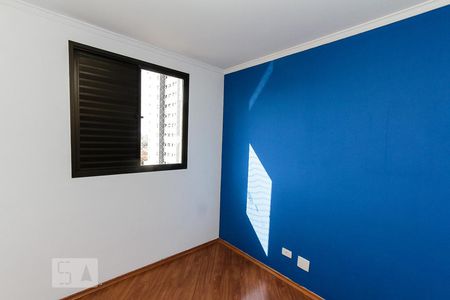 Apartamento à venda com 94m², 4 quartos e 2 vagasQuarto 04