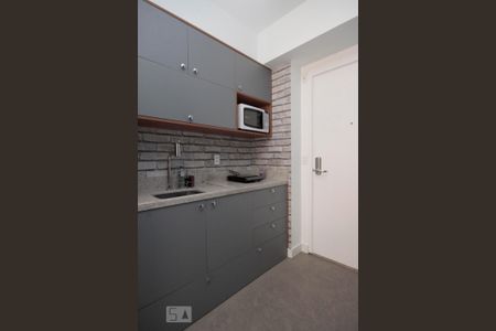 Cozinha de kitnet/studio para alugar com 1 quarto, 22m² em Centro, São Paulo