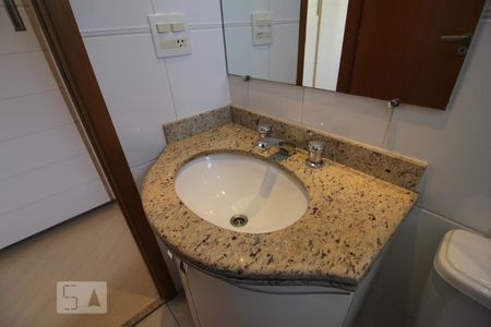 Apartamento para alugar com 98m², 4 quartos e 2 vagasPia