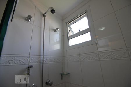 Apartamento para alugar com 98m², 4 quartos e 2 vagasChuveiro