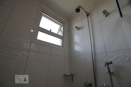 Apartamento para alugar com 98m², 4 quartos e 2 vagasChuveiro