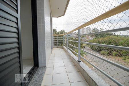Apartamento para alugar com 82m², 2 quartos e 1 vaga Apartamento para alugar com 82m², 2 quartos e 1 vagaSacada dos Quartos