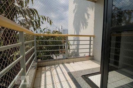 Apartamento para alugar com 82m², 2 quartos e 1 vaga Apartamento para alugar com 82m², 2 quartos e 1 vagaSacada da Sala