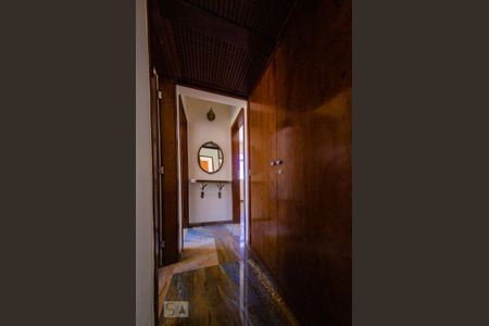 Corredor de apartamento à venda com 3 quartos, 110m² em Alto Barroca, Belo Horizonte