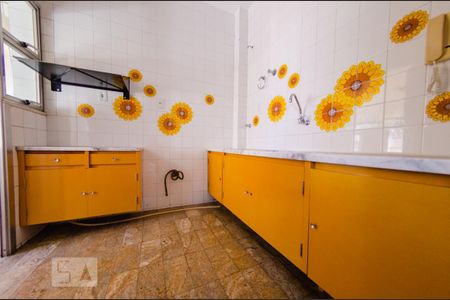 Cozinha de apartamento à venda com 3 quartos, 110m² em Alto Barroca, Belo Horizonte