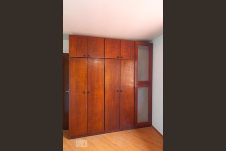 Casa à venda com 120m², 3 quartos e 2 vagasSuíte Quarto 