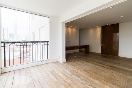 Apartamento à venda com 95m², 2 quartos e 2 vagas Apartamento à venda com 95m², 2 quartos e 2 vagasVaranda gourmet