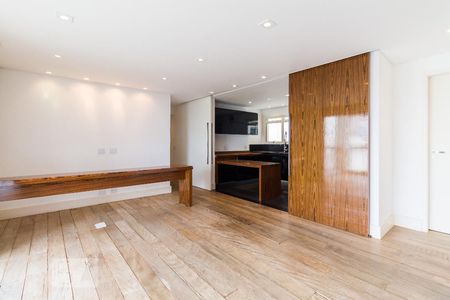 Apartamento à venda com 95m², 2 quartos e 2 vagas Apartamento à venda com 95m², 2 quartos e 2 vagasSala