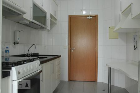 Apartamento para alugar com 101m², 2 quartos e 2 vagasCozinha