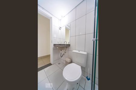 Banheiro  de apartamento para alugar com 2 quartos, 58m² em Vila Curuçá, Santo André