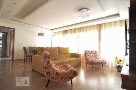 Sala  de apartamento para alugar com 3 quartos, 104m² em Cavalhada, Porto Alegre