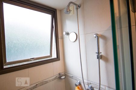 Banheiro Social de apartamento para alugar com 3 quartos, 116m² em São Francisco, Niterói