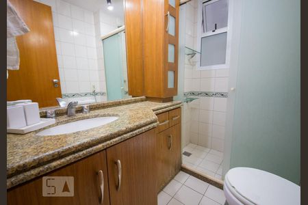 Apartamento à venda com 70m², 1 quarto e 1 vaga Apartamento à venda com 70m², 1 quarto e 1 vagaBanheiro