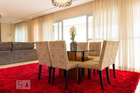 Apartamento à venda com 181m², 3 quartos e 4 vagasSala