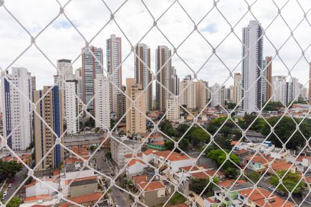 Apartamento à venda com 181m², 3 quartos e 4 vagasVista da suíte 2