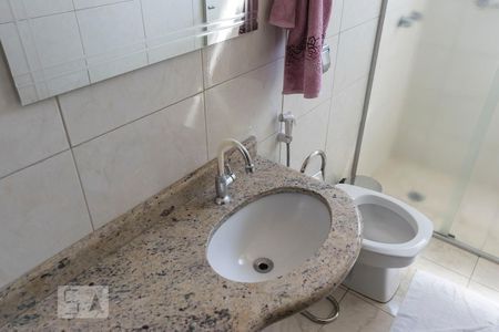 Casa à venda com 210m², 3 quartos e 2 vagas2o. Andar - Banheiro social (Pia)