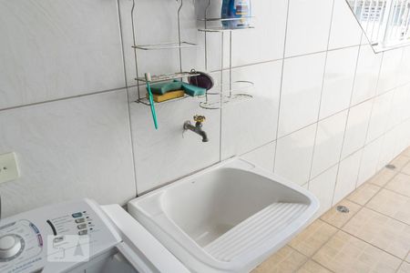 Casa à venda com 210m², 3 quartos e 2 vagas1o. Andar - Área de serviço (Tanque)