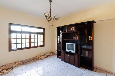 Casa à venda com 279m², 4 quartos e 5 vagasSala 1