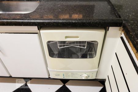 Casa à venda com 279m², 4 quartos e 5 vagasCozinha 