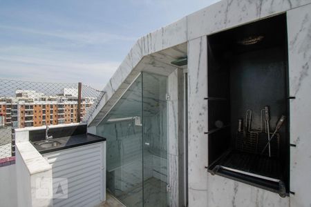Apartamento à venda com 240m², 3 quartos e 2 vagasCobertura
