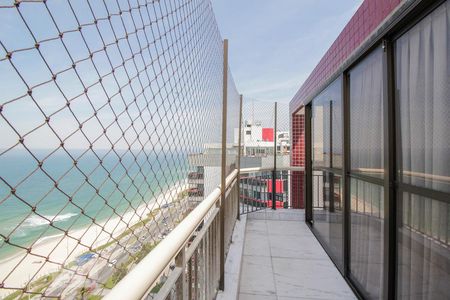 Apartamento à venda com 240m², 3 quartos e 2 vagasVaranda Sala