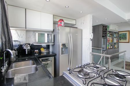 Apartamento à venda com 240m², 3 quartos e 2 vagasCozinha