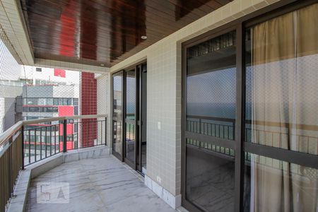 Apartamento à venda com 240m², 3 quartos e 2 vagasVaranda Quarto 2 e Quarto 3