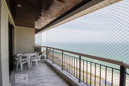 Apartamento à venda com 240m², 3 quartos e 2 vagasVaranda Quarto 2 e Quarto 3