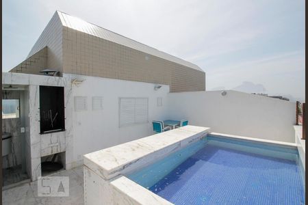 Apartamento à venda com 240m², 3 quartos e 2 vagasPiscina Cobertura