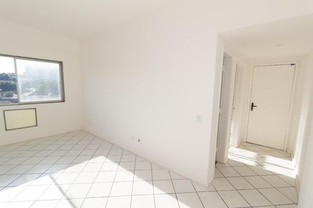 Sala com entrada de apartamento para alugar com 2 quartos, 68m² em Cachambi, Rio de Janeiro