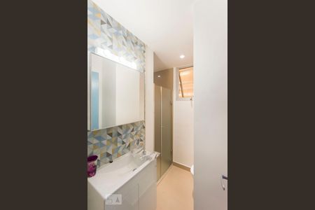 Banheiro de apartamento para alugar com 1 quarto, 35m² em Indianópolis, São Paulo