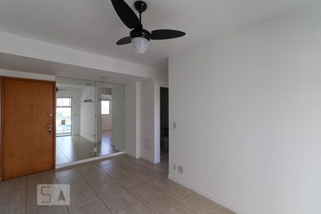 Apartamento à venda com 72m², 2 quartos e 1 vaga Apartamento à venda com 72m², 2 quartos e 1 vagaSala