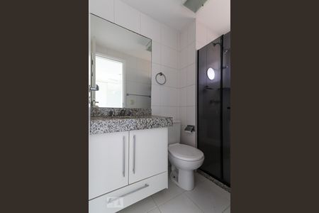 Apartamento à venda com 72m², 2 quartos e 1 vaga Apartamento à venda com 72m², 2 quartos e 1 vagaBanheiro da Suíte