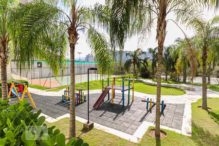 Apartamento à venda com 72m², 2 quartos e 1 vaga Apartamento à venda com 72m², 2 quartos e 1 vagaÁrea Comum - Playground