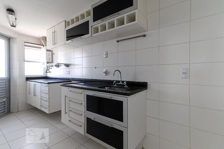 Apartamento à venda com 72m², 2 quartos e 1 vaga Apartamento à venda com 72m², 2 quartos e 1 vagaCozinha