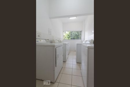 Apartamento para alugar com 63m², 2 quartos e 2 vagas Apartamento para alugar com 63m², 2 quartos e 2 vagasLavanderia