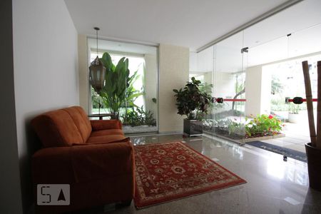 Apartamento para alugar com 71m², 3 quartos e 2 vagasHall social