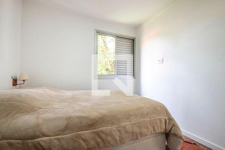 Suíte de apartamento para alugar com 2 quartos, 77m² em Alto de Pinheiros, São Paulo