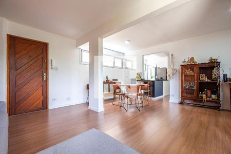 Sala de apartamento para alugar com 2 quartos, 77m² em Alto de Pinheiros, São Paulo