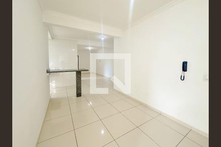 Sala de TV de apartamento para alugar com 2 quartos, 72m² em Ingleses do Rio Vermelho, Florianópolis