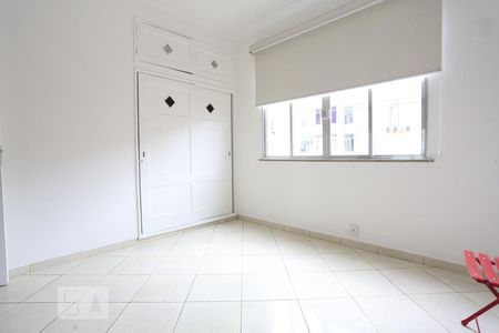 Quarto 1 de apartamento à venda com 3 quartos, 115m² em Copacabana, Rio de Janeiro