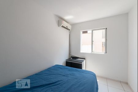 Quarto 1 de apartamento para alugar com 2 quartos, 47m² em Serraria, São José