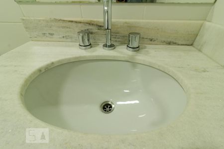 Apartamento para alugar com 62m², 2 quartos e 1 vagaBanheiro