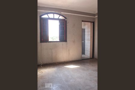 Casa à venda com 450m², 3 quartos e 6 vagasquarto 2 