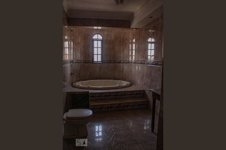 Casa à venda com 450m², 3 quartos e 6 vagassuite quarto 1 