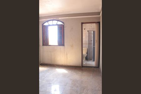 Casa à venda com 450m², 3 quartos e 6 vagasquarto 2 