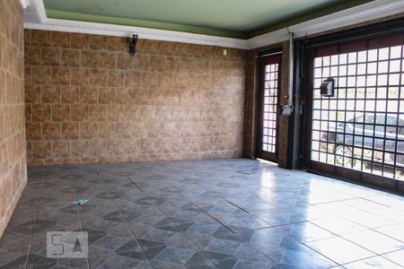 Casa à venda com 450m², 3 quartos e 6 vagasgaragem