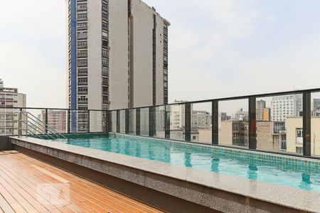 Studio à venda com 30m², 1 quarto e sem vaga Studio à venda com 30m², 1 quarto e sem vagaPiscina