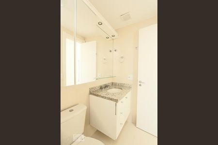 Apartamento para alugar com 62m², 2 quartos e 1 vagaBANHEIRO